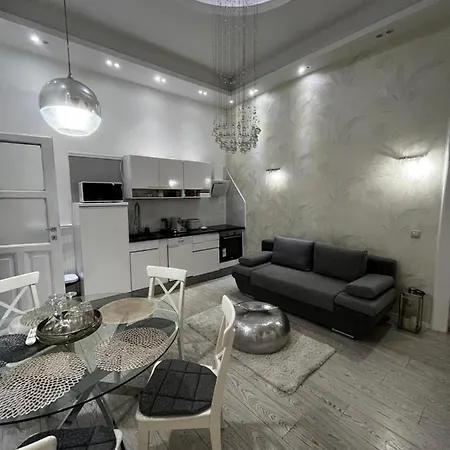 White Luxury Budapest